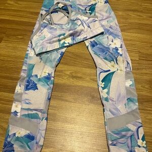 Old Navy Girl Size 8 Floral Active set